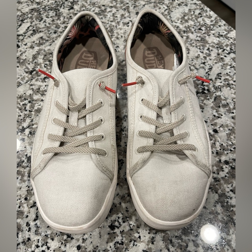 Hey Dude Lightweight Casual Sneaker, Size 9